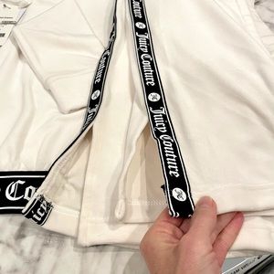 Juicy Couture - NWT tracksuit is super on trend!